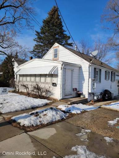 Main picture of 2910 Broadway