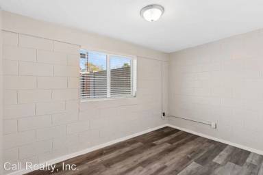 Main picture of 1562 E Peoria Ave Apartments