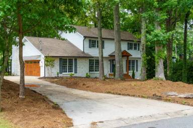 Main picture of 280 E Valley Dr