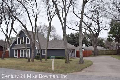 Main picture of 1724 Chris Craft Dr