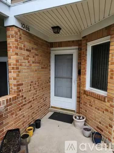 Main picture of 1066 Courtland Dr