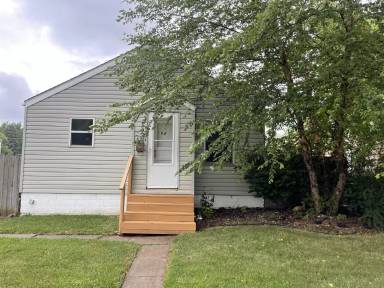 Main picture of 577 N 9th Ave