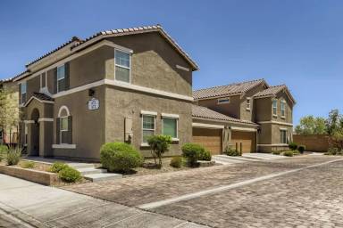 Main picture of 661 Swift Eagle Ave