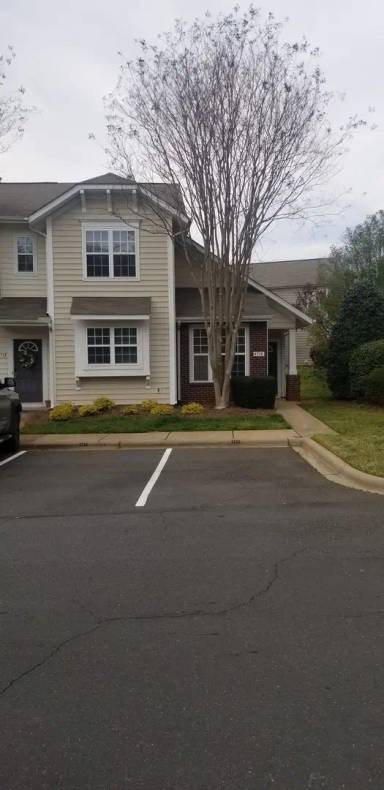 Main picture of 4714 Chapel Crossing Ct