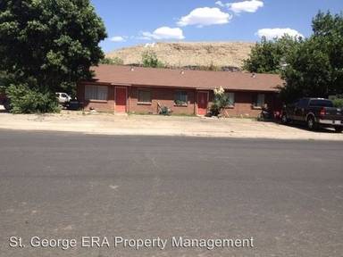 Main picture of 105 S 200 W