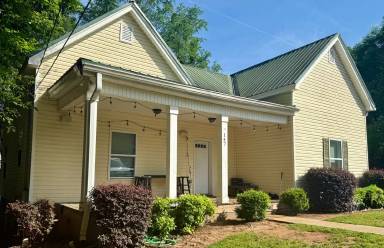 Main picture of 151 Ruth St