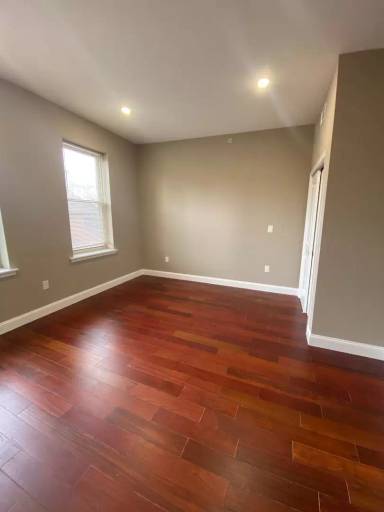 Main picture of 1106 South St