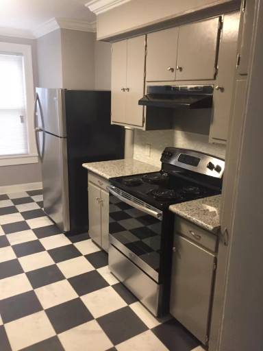 Main picture of 2296 Hollydale Ave