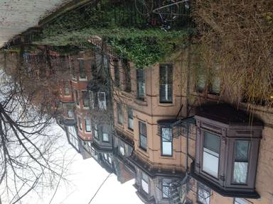 Main picture of 325 Beacon St
