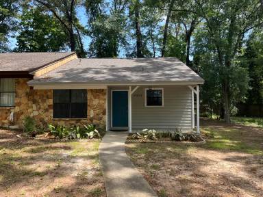 Main picture of 2560 Panther Creek Rd