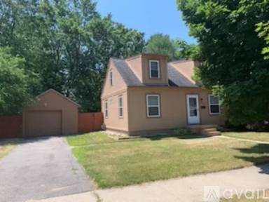 Main picture of 32649 Donnelly St
