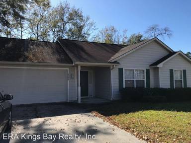 Main picture of 205 Royal Acres Cir