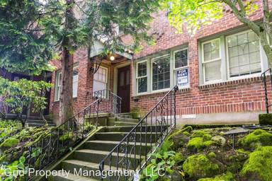 Main picture of 1431 SE 30th Ave