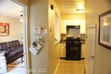 Main picture of 1406 Bradley Dr