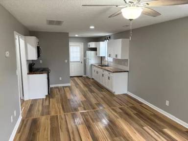 Main picture of 2158 Highland Lick Rd