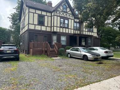 Main picture of 170 Lincoln St