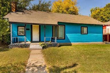 Main picture of 2201 NW 33rd St