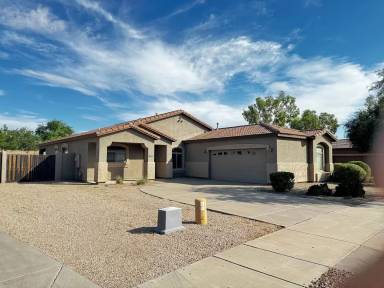 Main picture of 23053 S 214th St