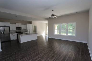 Main picture of 104 Old Auburn Ln