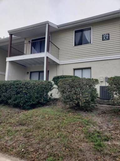 Main picture of 302 Cherokee Ct