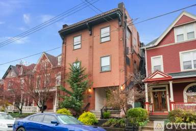 Main picture of 332 Lehigh Ave