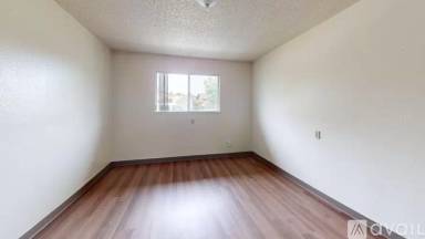 Main picture of 250 S Wood Ave