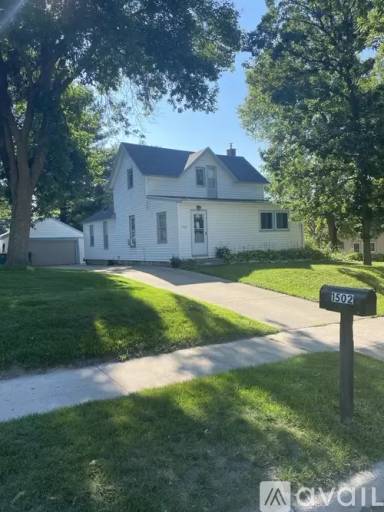 Main picture of 1502 Lakewood Ave