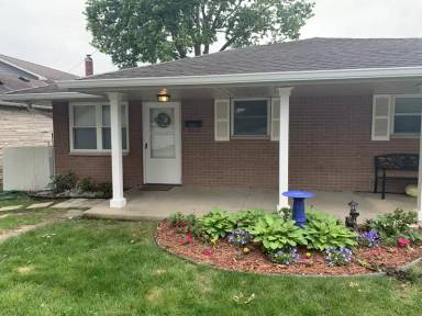 Main picture of 240 Indiana St