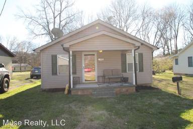 Main picture of 305 Orr Dr