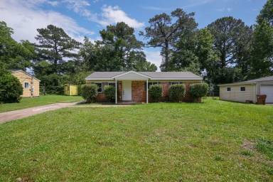 Main picture of 105 Ramsey Dr
