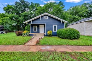 Main picture of 848 42nd Pl N