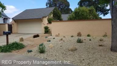 Main picture of 1295 Laguna Ln