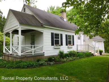 Main picture of 925 Clifford Ave SE