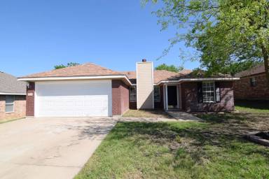 Main picture of 212 Rodeo Cir
