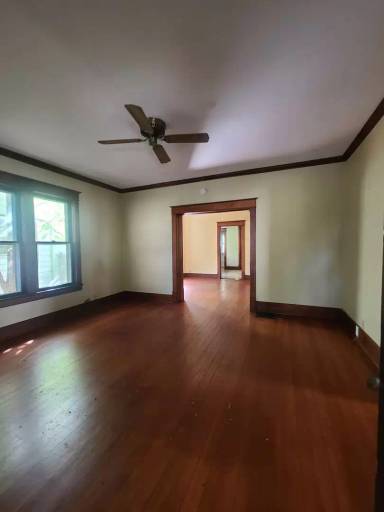 Main picture of 401 1/2 W Vine St