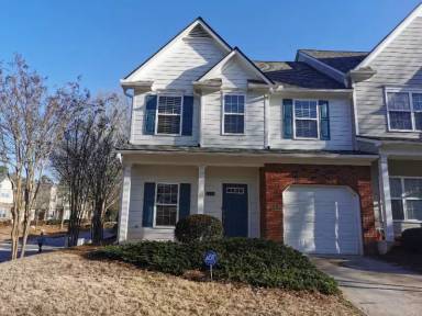 Main picture of 2328 Suwanee Pointe Dr