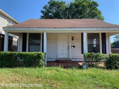 Main picture of 305 Wettermark St