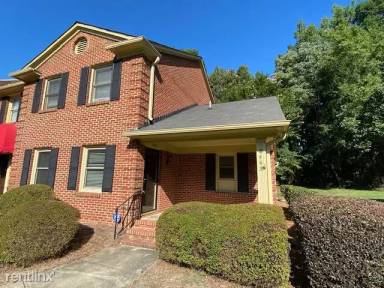 Main picture of 8445 Coulwood Oak Ln