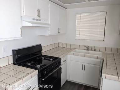 Main picture of 3204 W 139th St