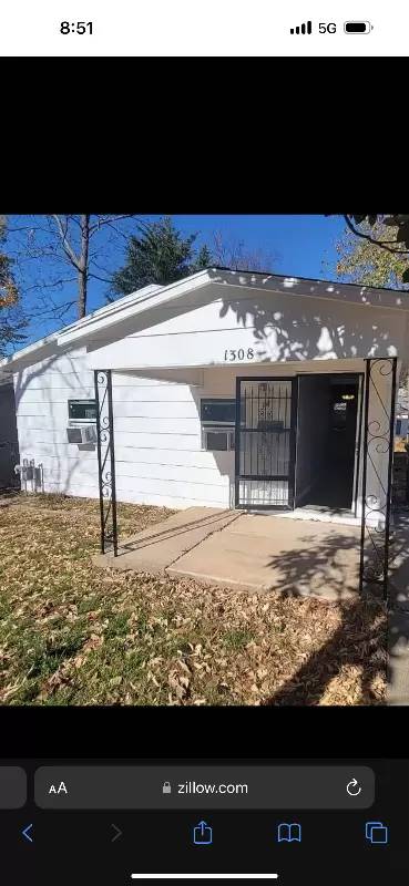 Main picture of 1308 E Wallace