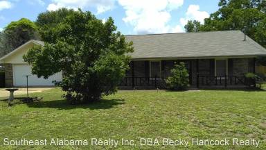 Main picture of 44 Valley View Dr