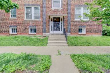 Main picture of 4048 Giles Ave