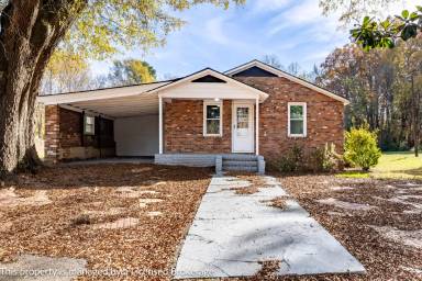 Main picture of 115 Crosstrax Ln