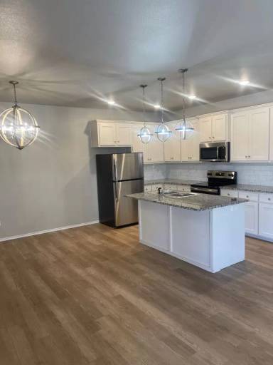 Main picture of 5726 120th St