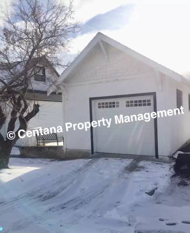 Main picture of 921 N Henry Ave