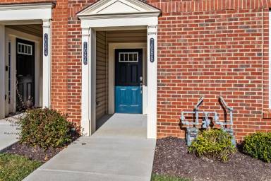 Main picture of 7086 Executive Way