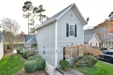 Main picture of 407 Devlin Pl