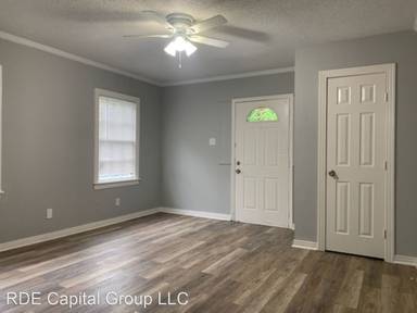 Main picture of 913 N Fitzhugh Ave