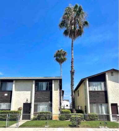 Main picture of 344 S Willie James Jones Ave