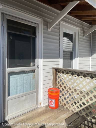 Main picture of 210 Depot St